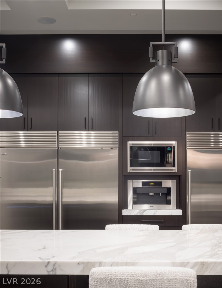 6 Bright Hollow Court