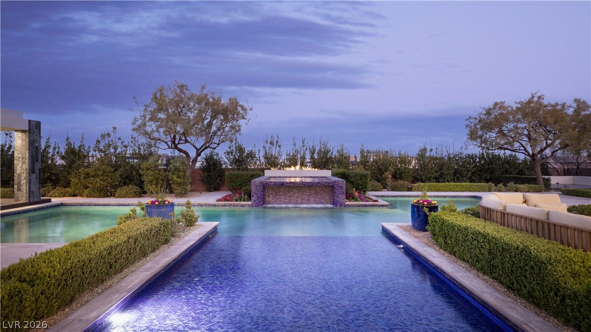 6 Bright Hollow Court