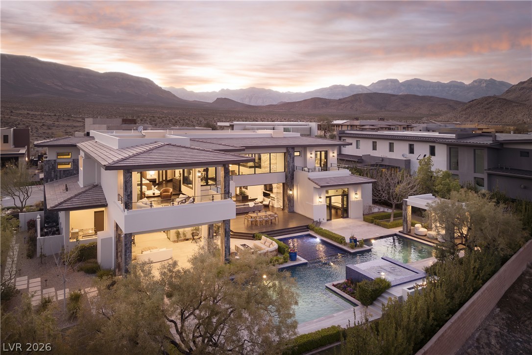 6 Bright Hollow Court