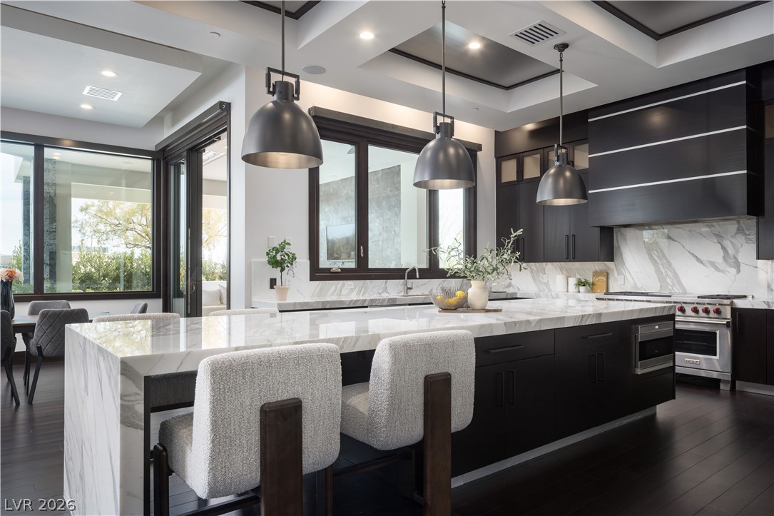 6 Bright Hollow Court