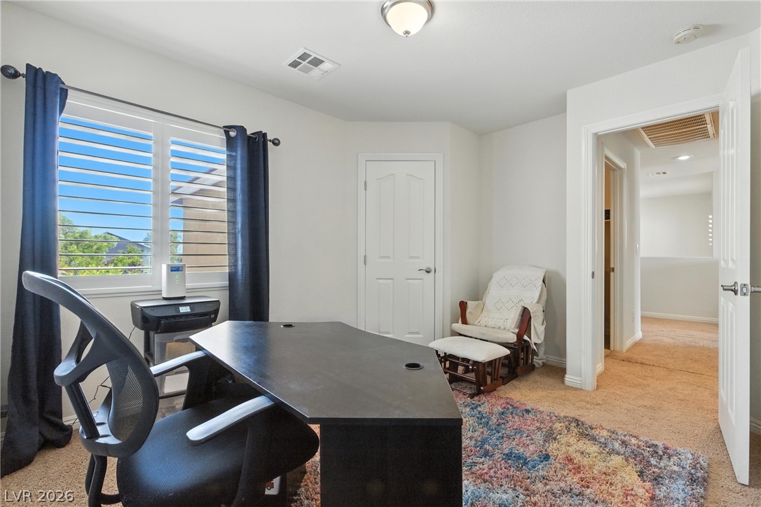 9004 Harbor Wind Avenue