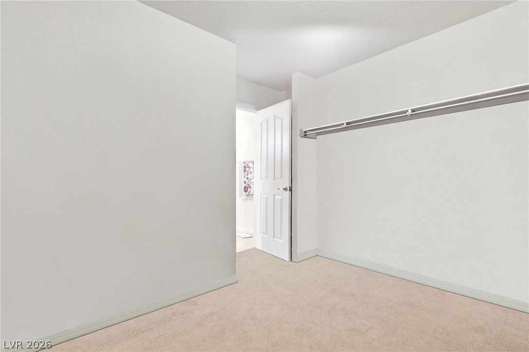 9004 Harbor Wind Avenue