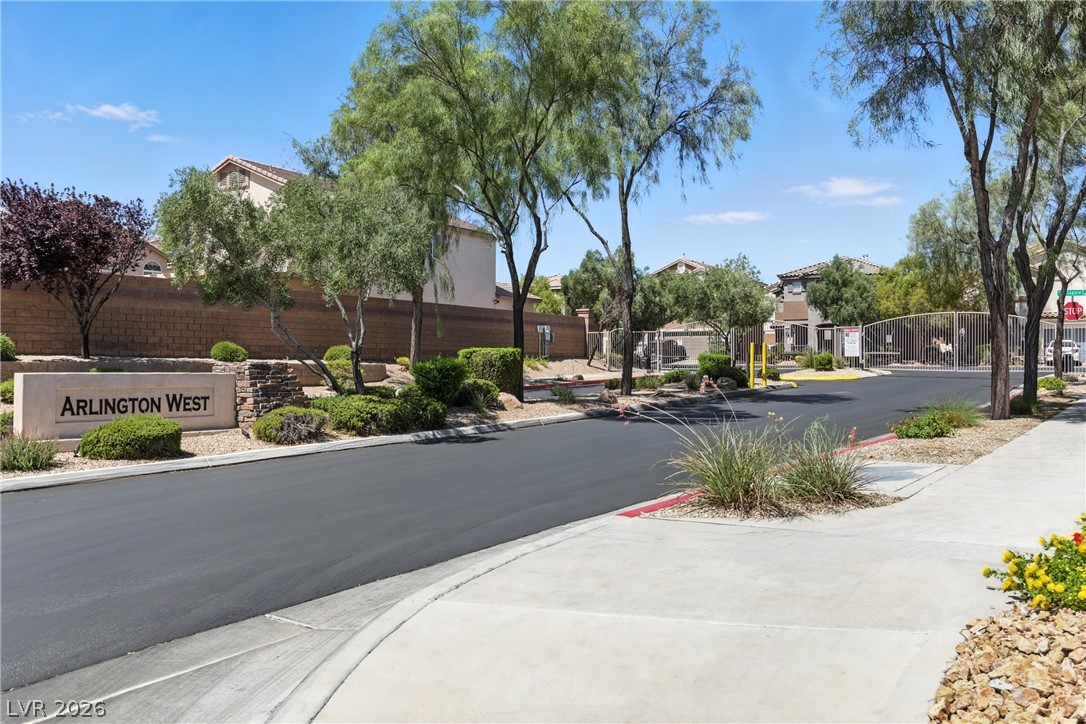 9004 Harbor Wind Avenue