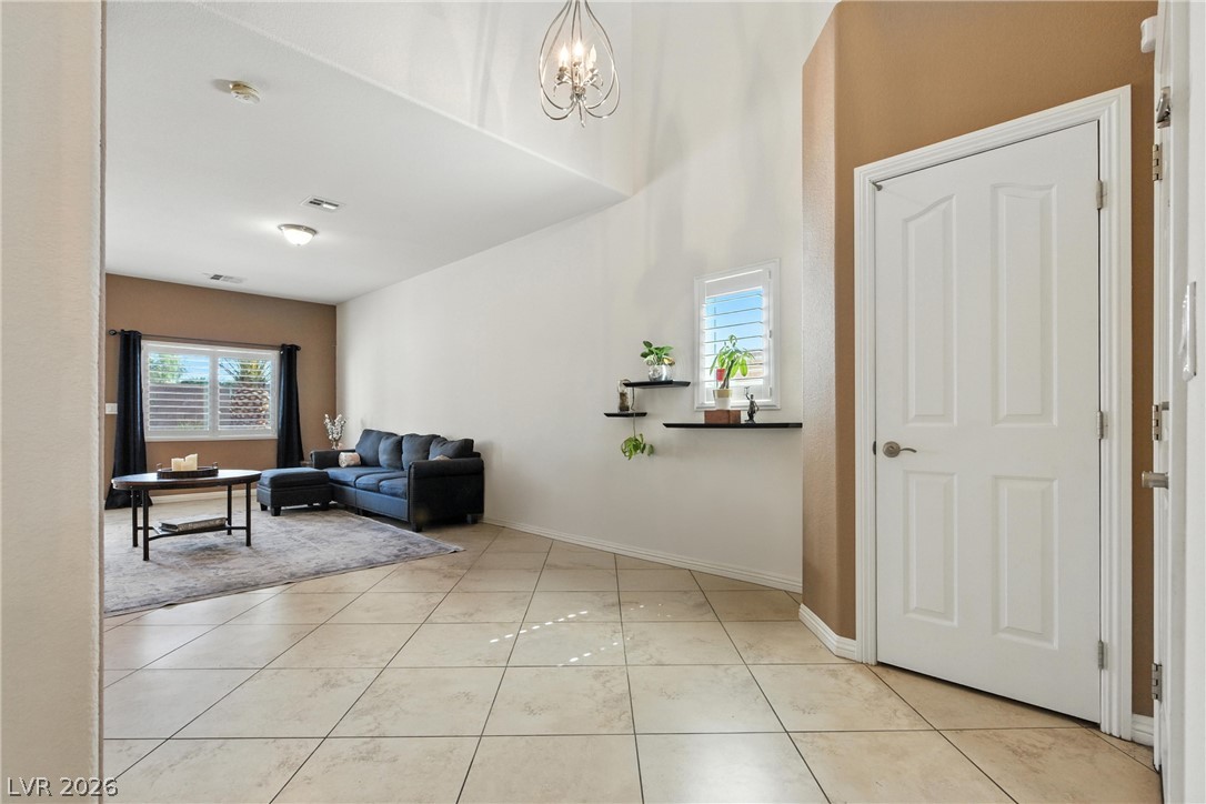 9004 Harbor Wind Avenue