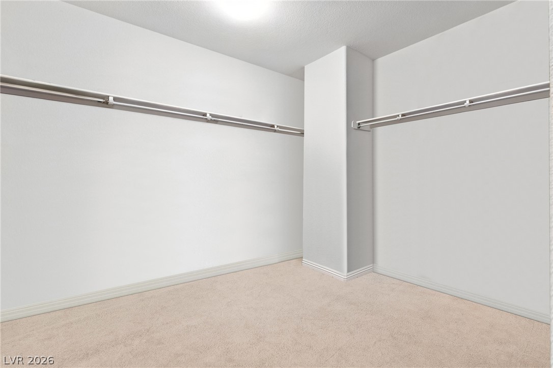 9004 Harbor Wind Avenue