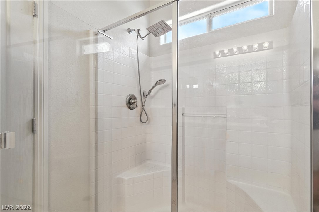 9004 Harbor Wind Avenue