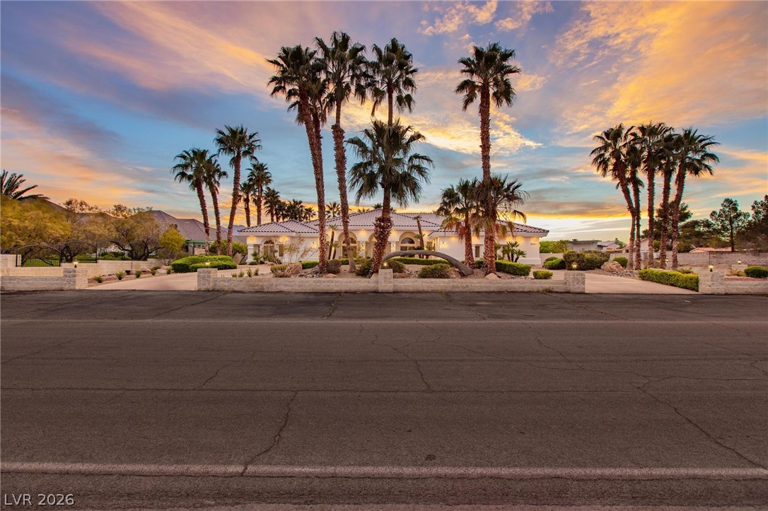 5891 North Campbell Road