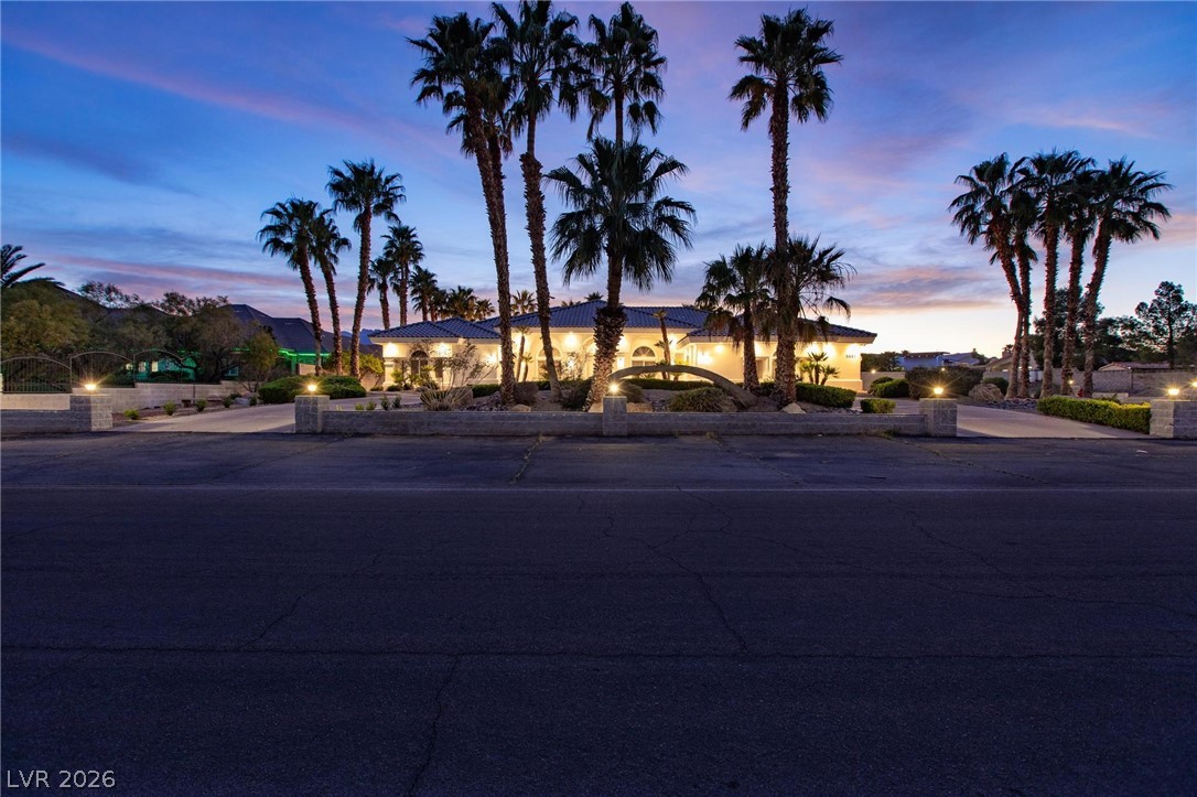 5891 North Campbell Road