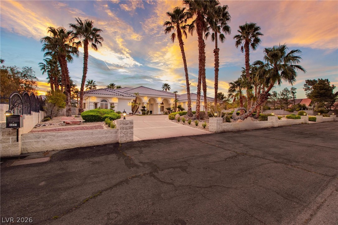 5891 North Campbell Road