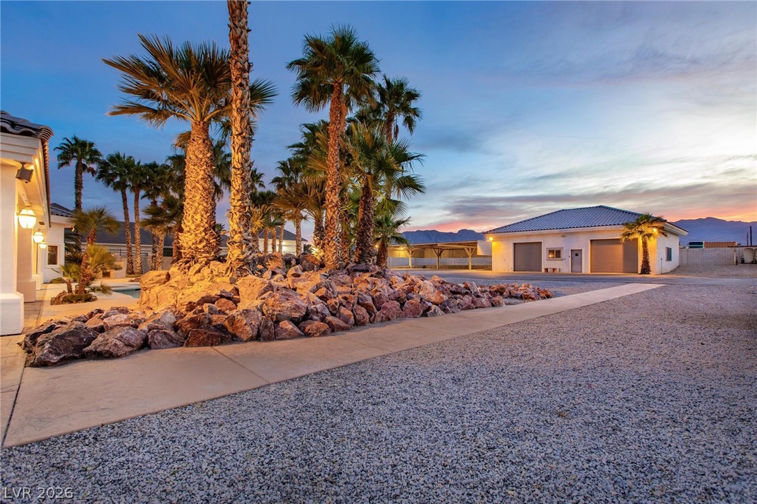 5891 North Campbell Road