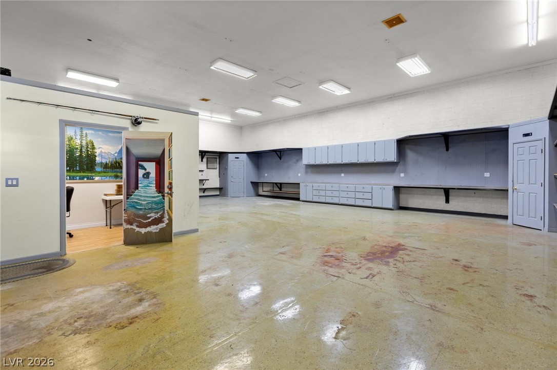 5891 North Campbell Road