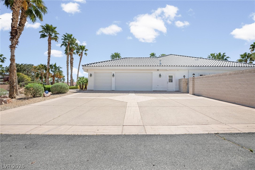 5891 North Campbell Road