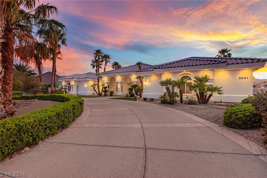 5891 North Campbell Road