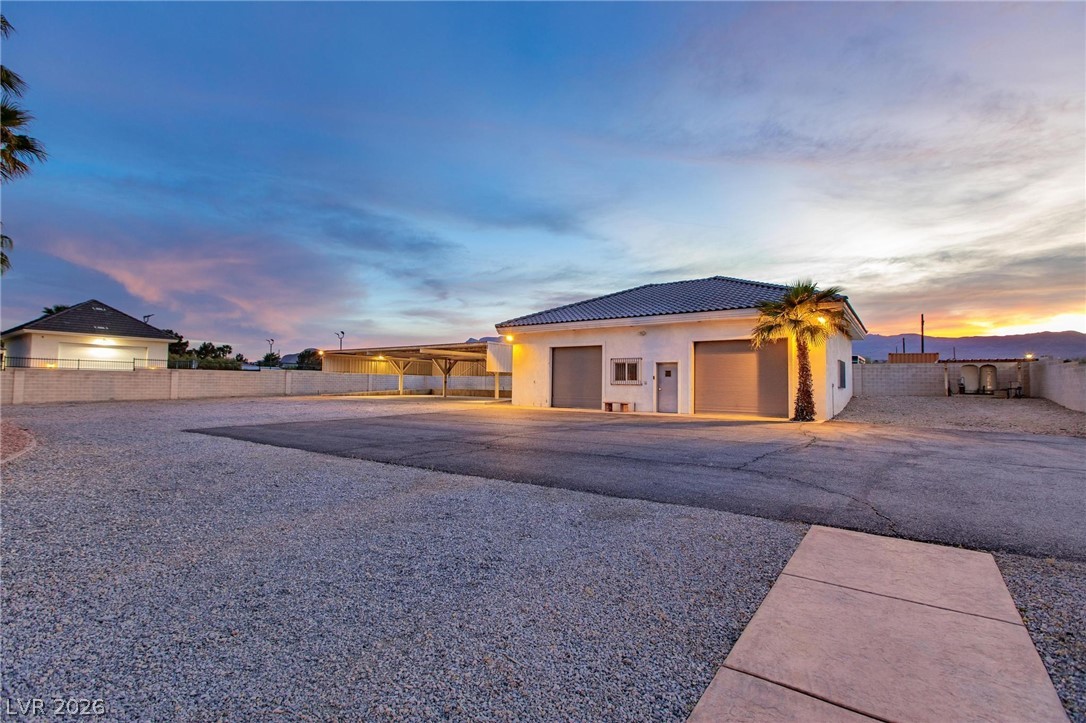 5891 North Campbell Road