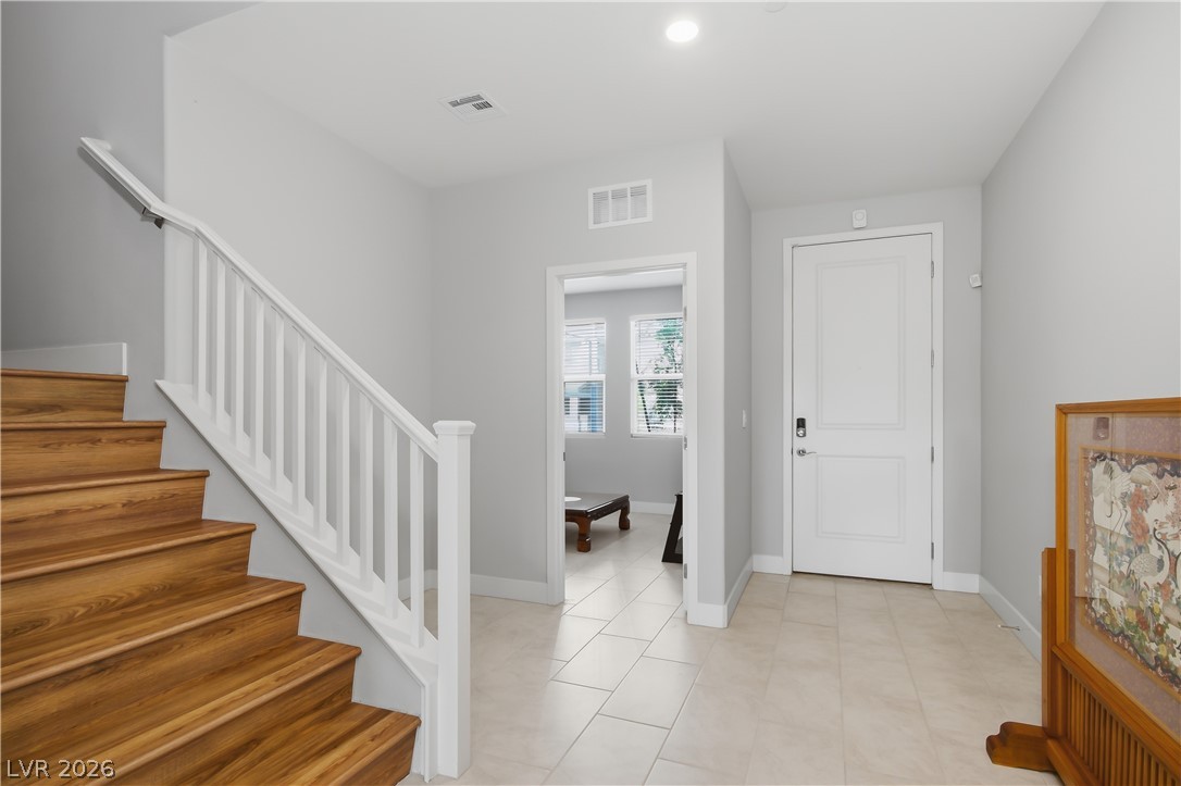 1144 Green Lovebird Street