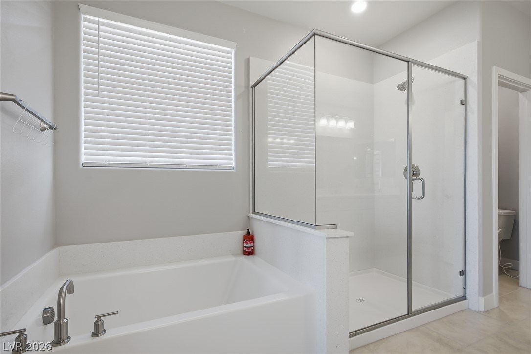 1144 Green Lovebird Street