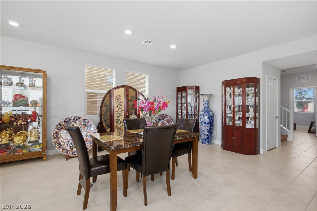 1144 Green Lovebird Street