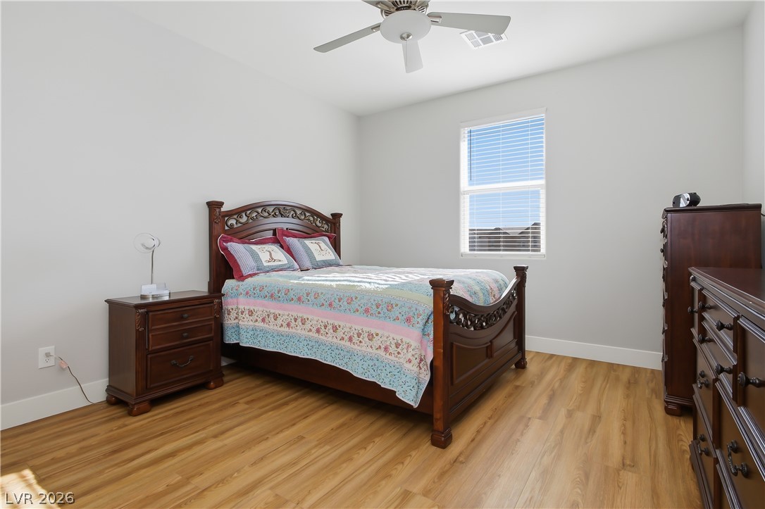 1144 Green Lovebird Street