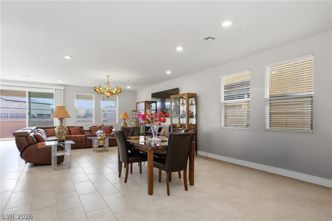 1144 Green Lovebird Street