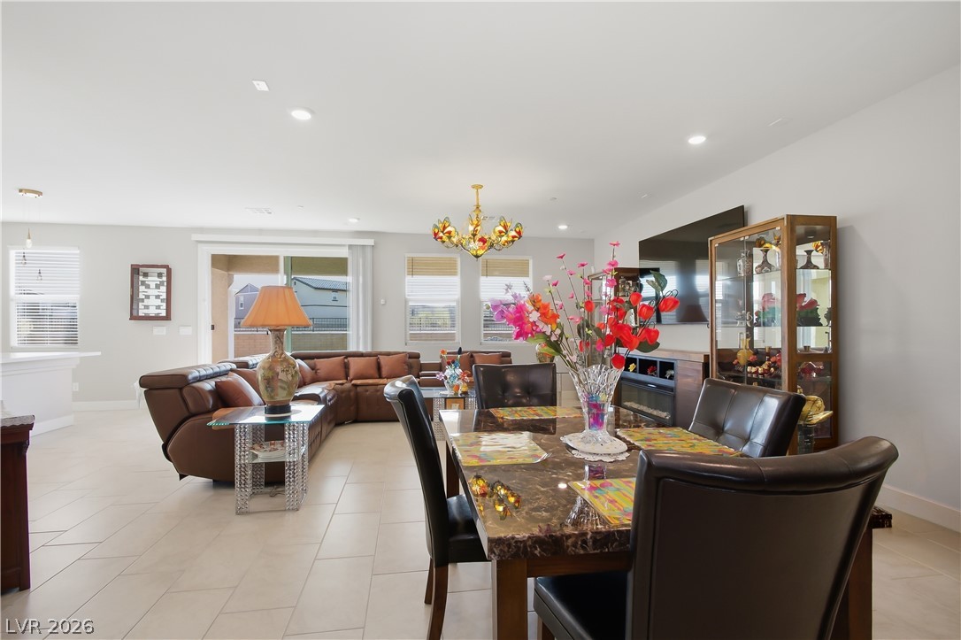 1144 Green Lovebird Street