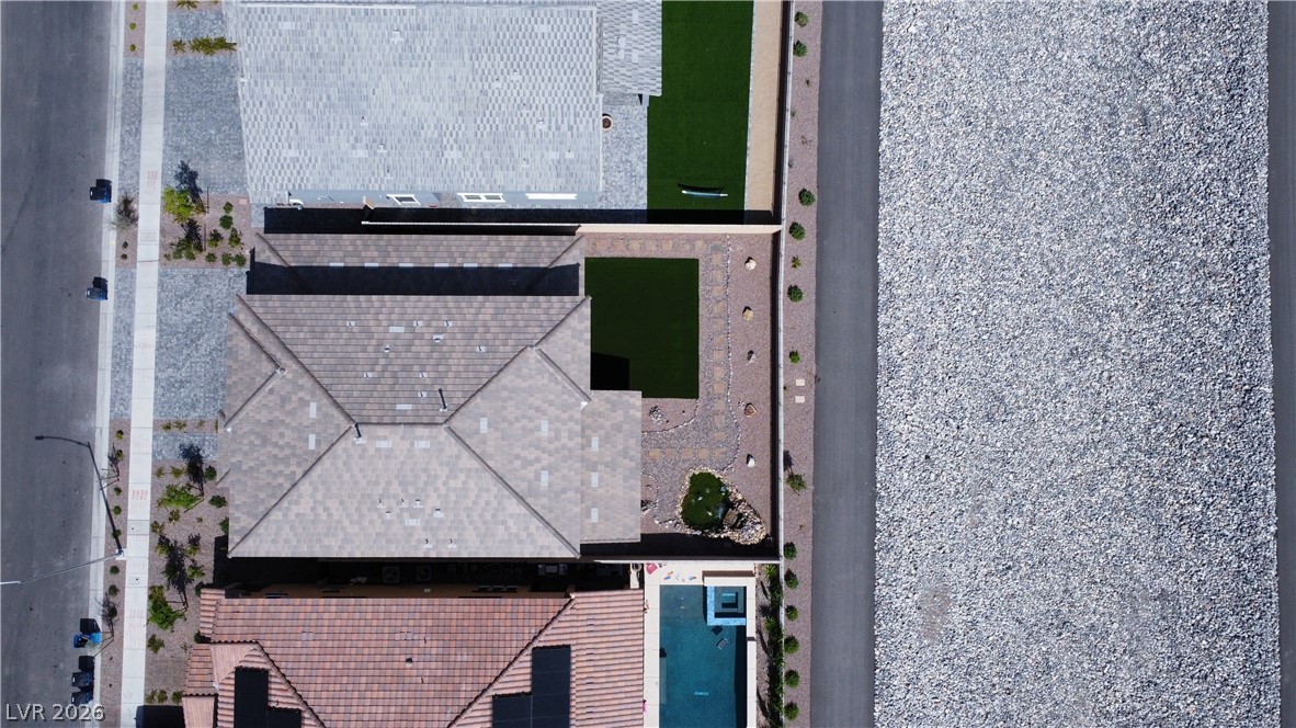 1144 Green Lovebird Street