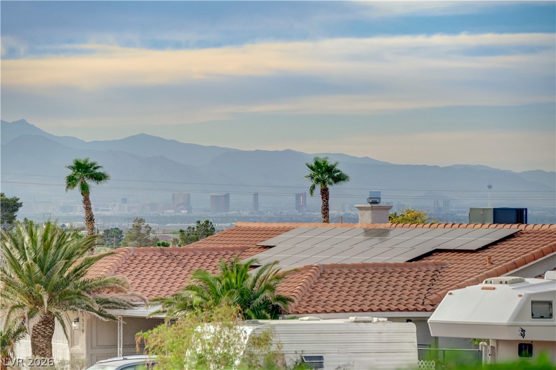 1591 Rocking Horse Drive