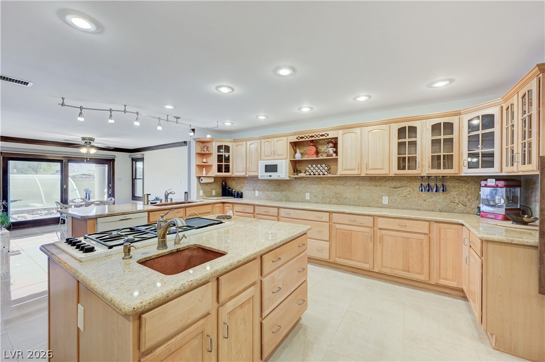 1591 Rocking Horse Drive