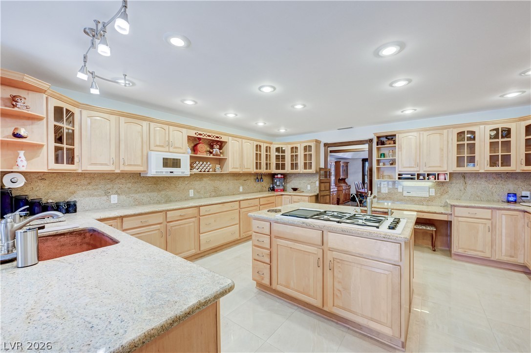 1591 Rocking Horse Drive