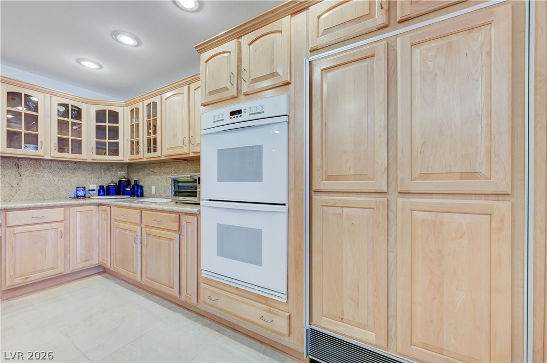 1591 Rocking Horse Drive