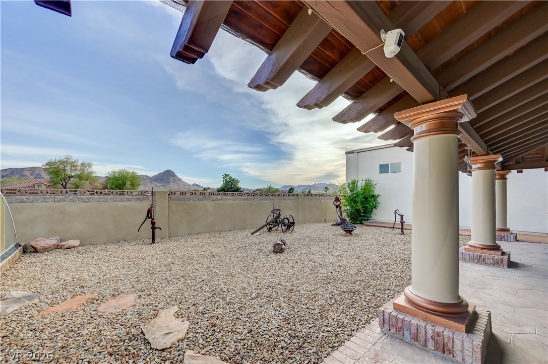 1591 Rocking Horse Drive