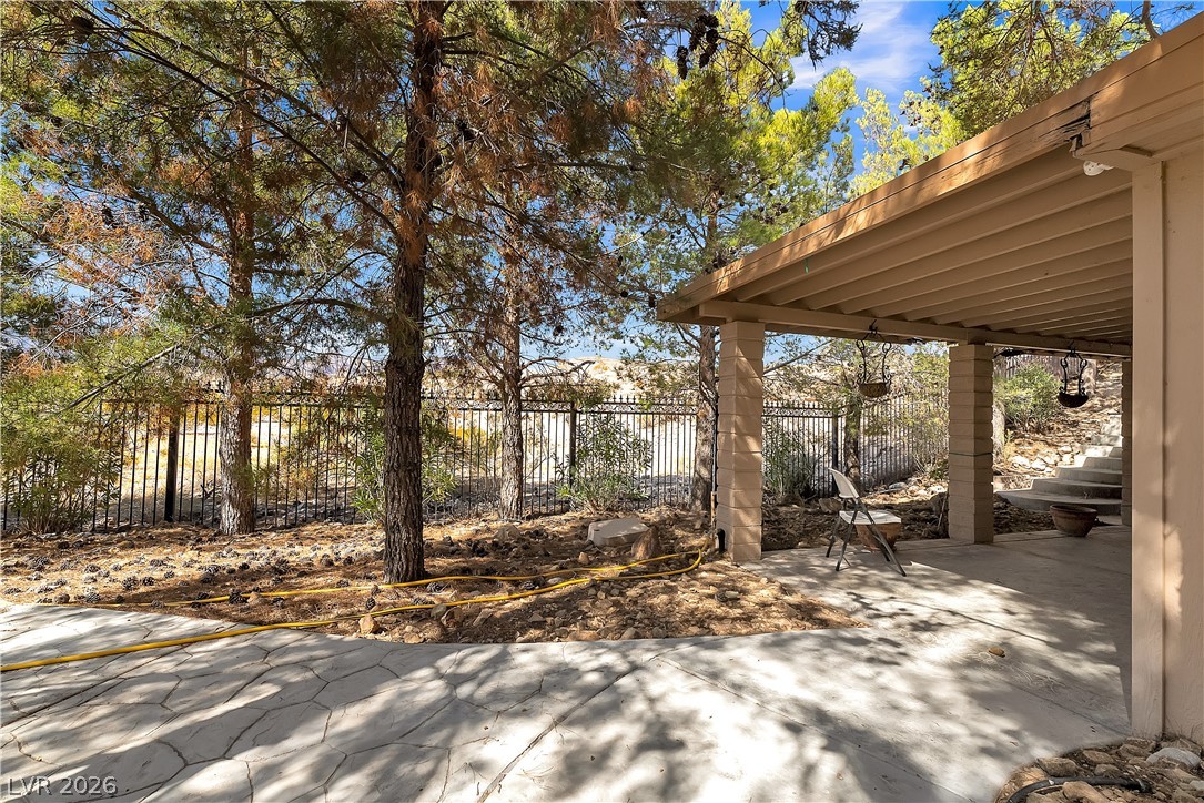 12575 West Wigwam Avenue