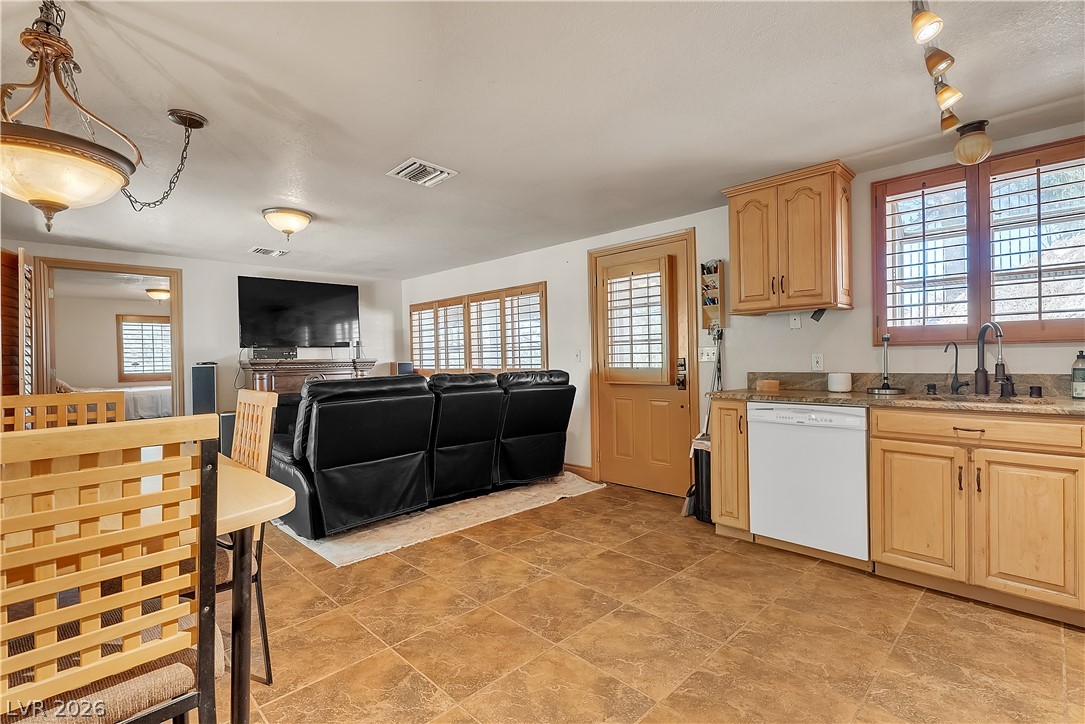 12575 West Wigwam Avenue