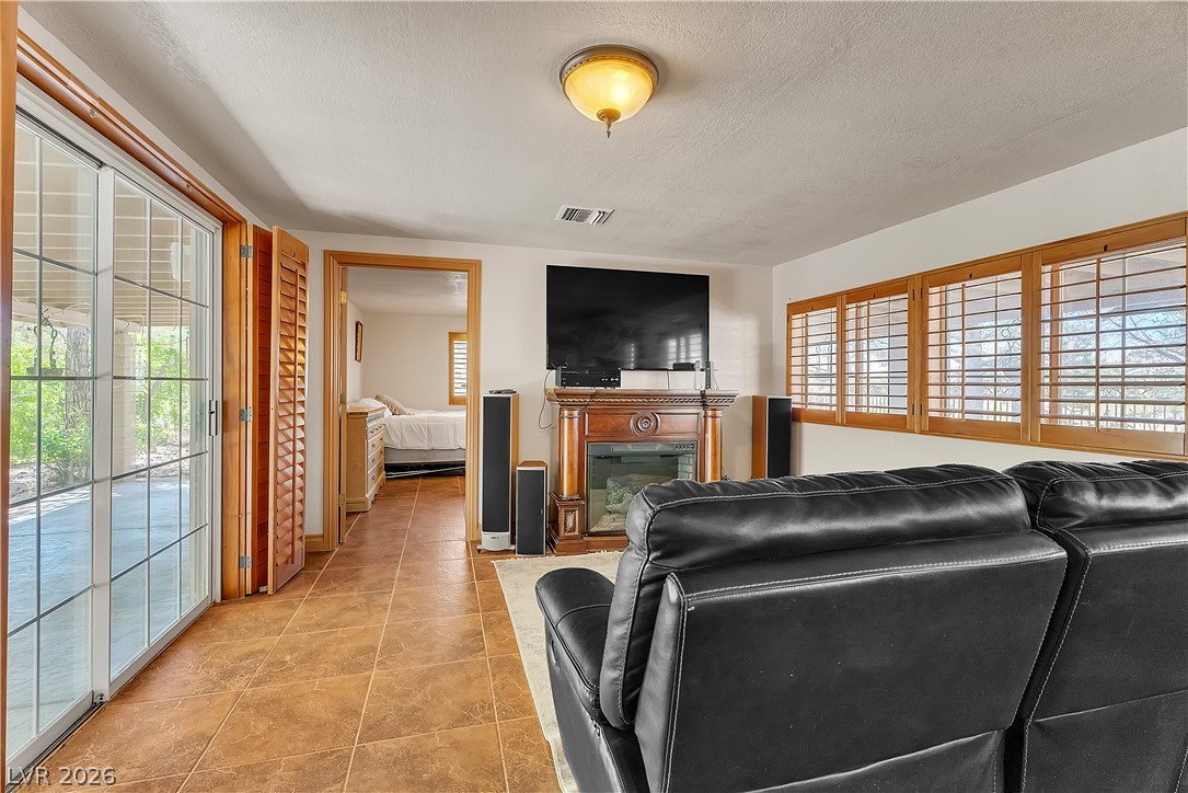 12575 West Wigwam Avenue