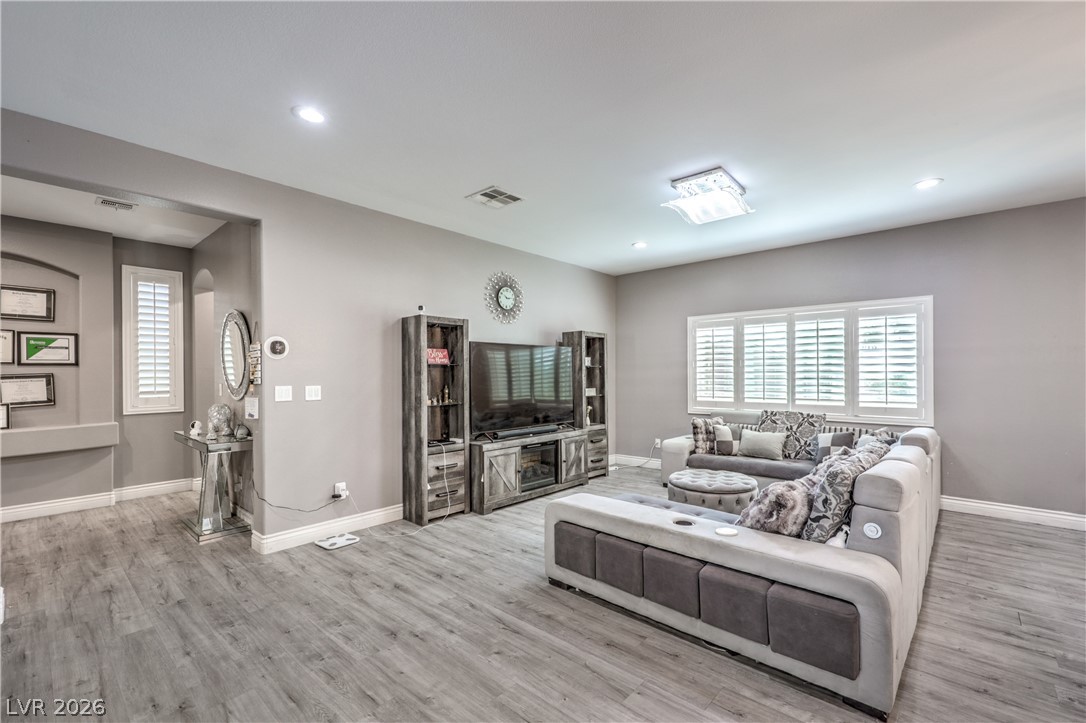 8200 Duncan Peak Court