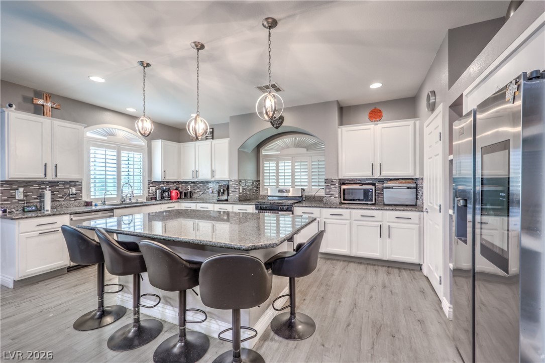 8200 Duncan Peak Court