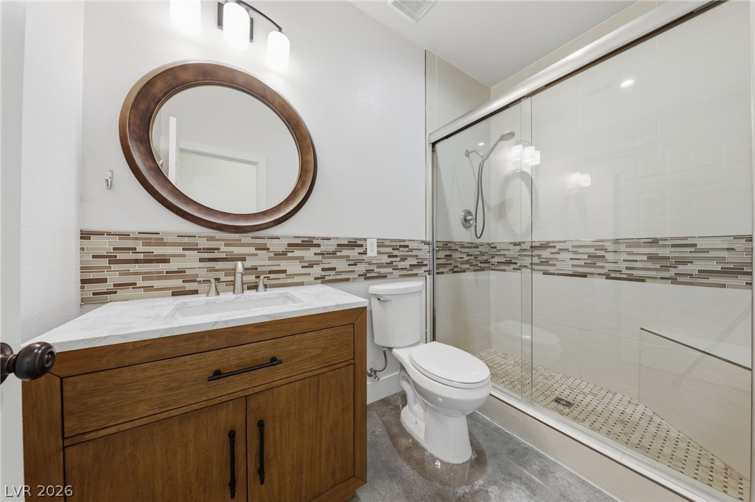 1053 Golden Splendor Court