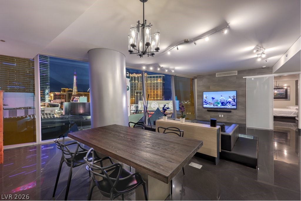 3722 Las Vegas Boulevard 907