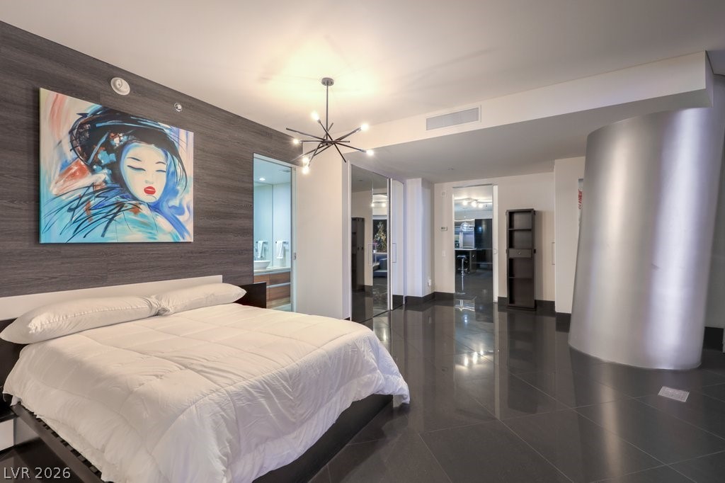 3722 Las Vegas Boulevard 907