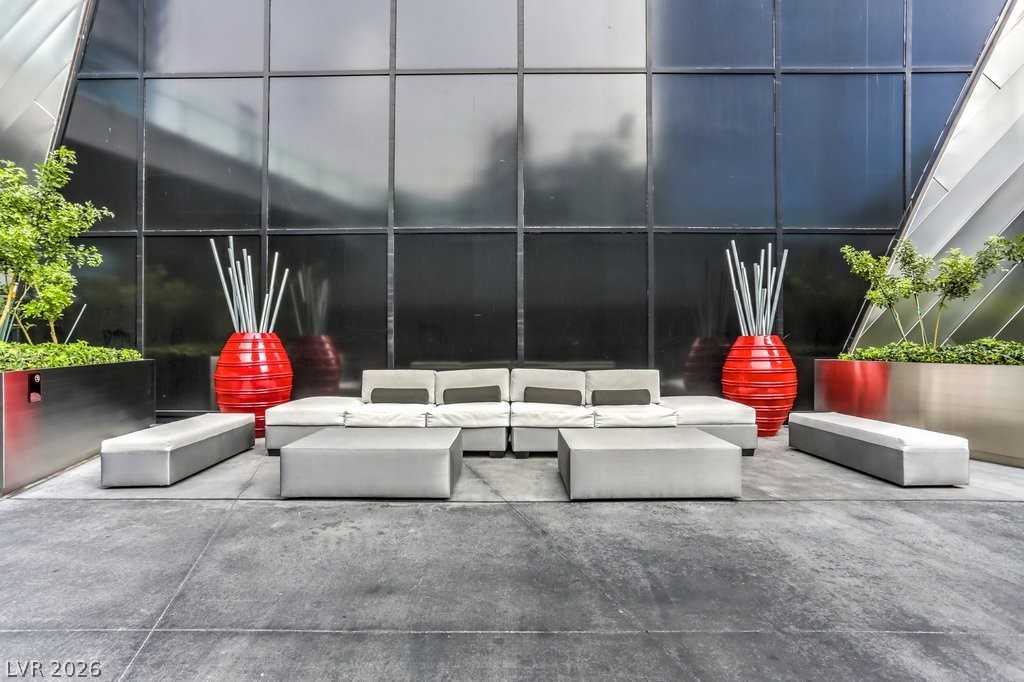 3722 Las Vegas Boulevard 907