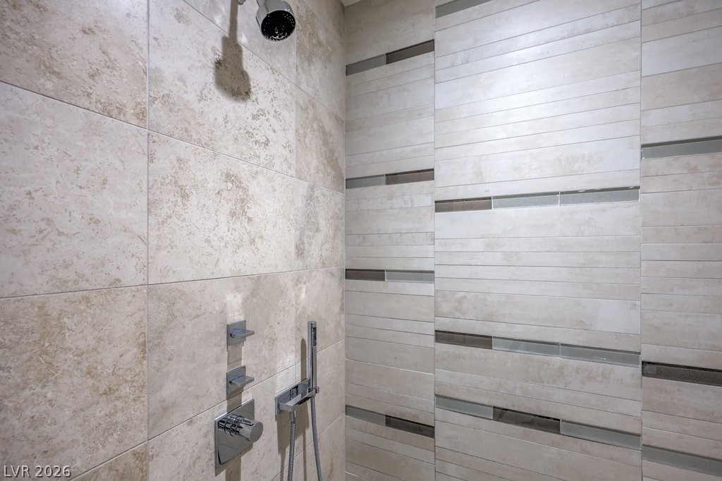 3722 Las Vegas Boulevard 907