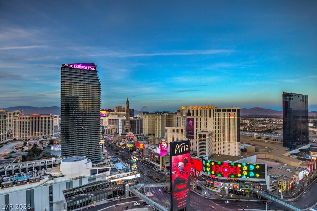 3722 Las Vegas Boulevard 907