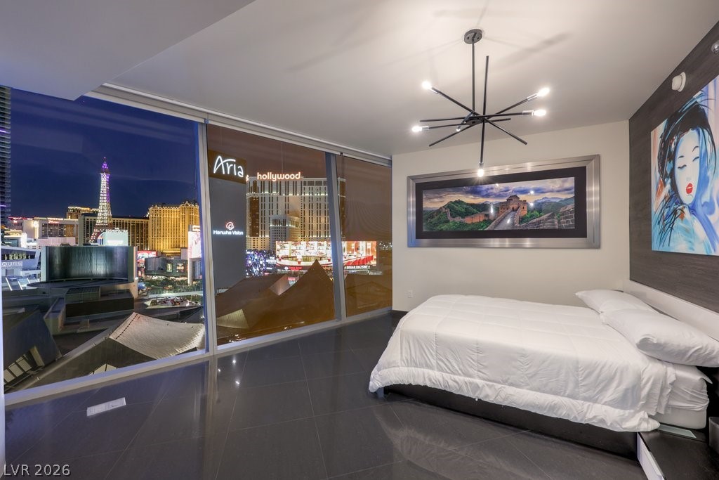 3722 Las Vegas Boulevard 907