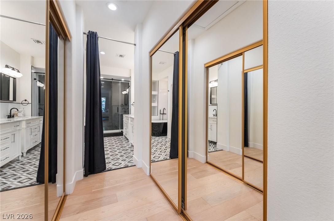 1920 Summer Palm Place 103