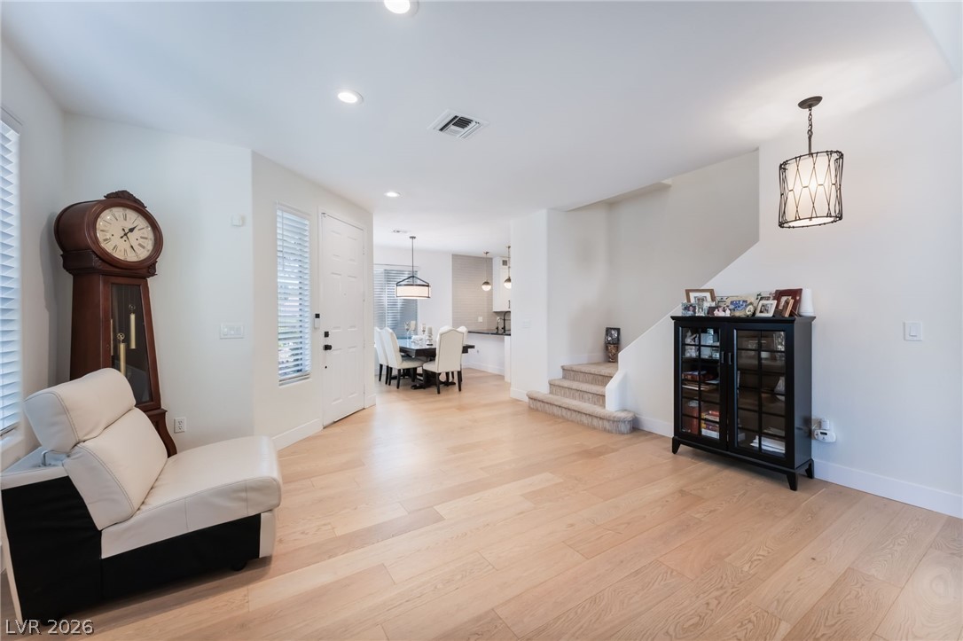 1920 Summer Palm Place 103