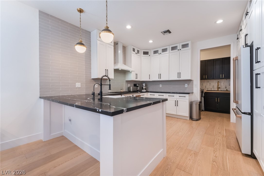 1920 Summer Palm Place 103