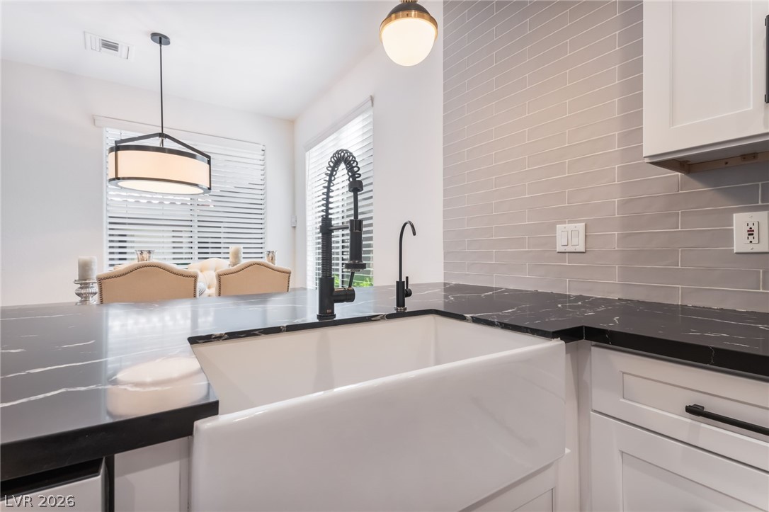 1920 Summer Palm Place 103