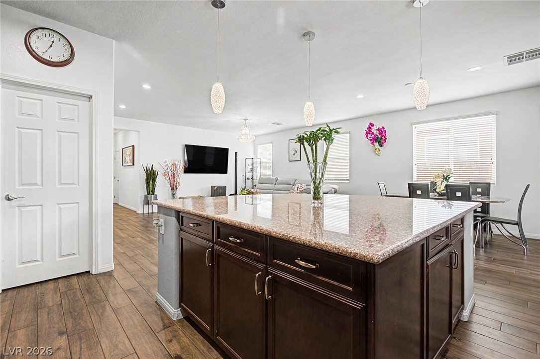 9565 Vital Crest Street