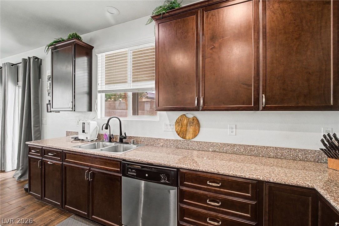 9565 Vital Crest Street