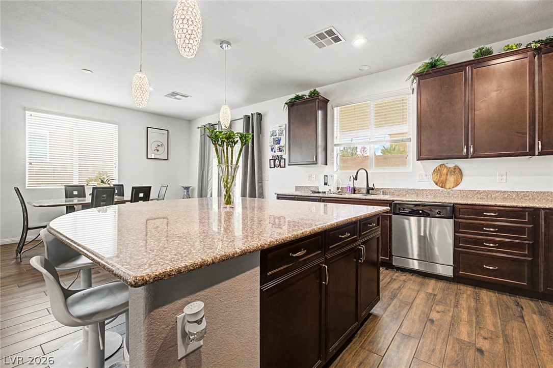 9565 Vital Crest Street