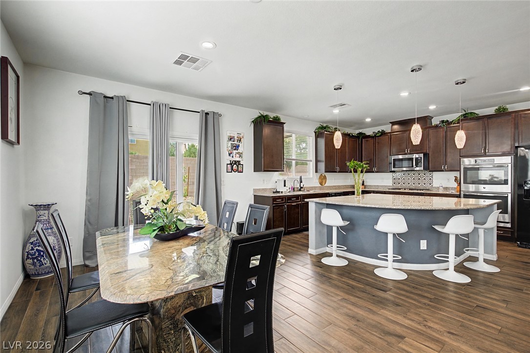 9565 Vital Crest Street